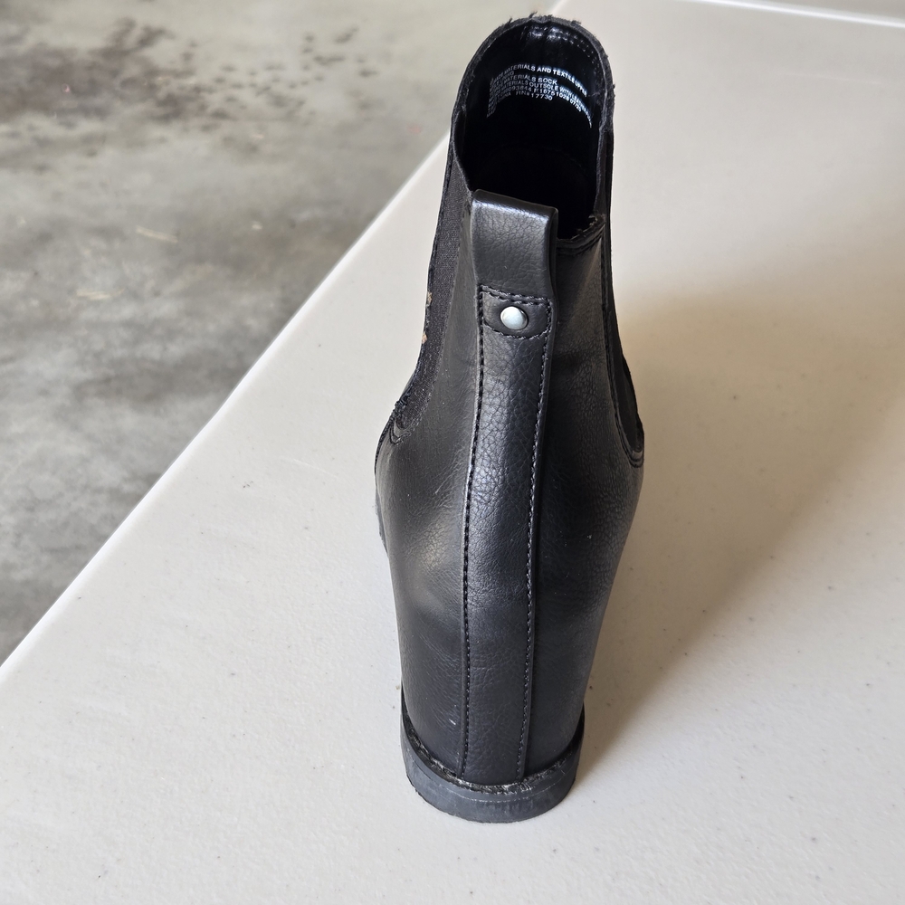 Universal Thread Black Wedge Ankle Boots - Picture 10 of 14